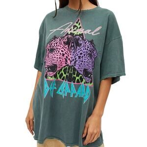 Urban Outfitters NWT Def Leppard Women's L/XL Animal Oversized Fit Tee T-Shirt